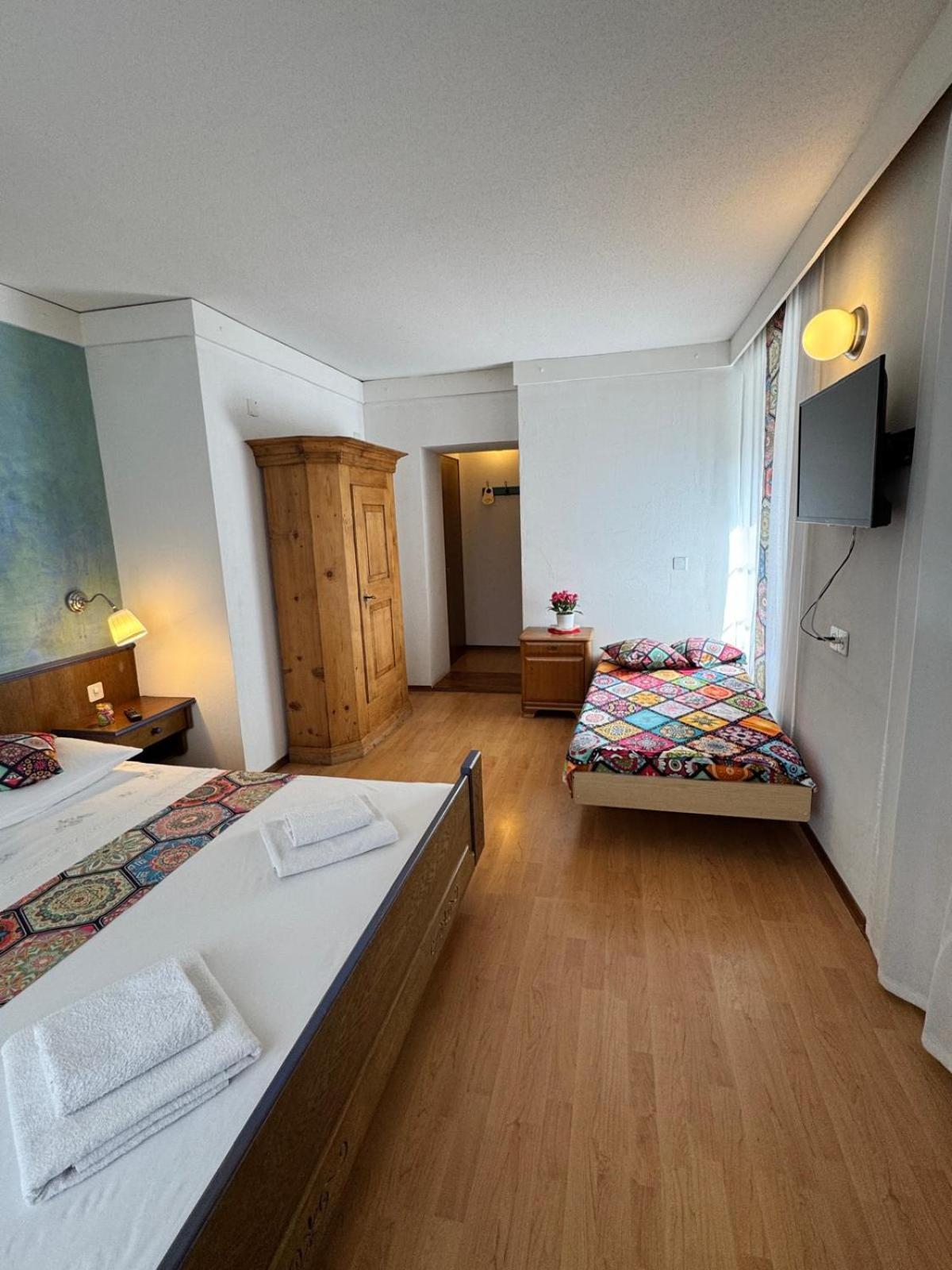 Hotel Post Cunter Biancardi 사보그닌 외부 사진